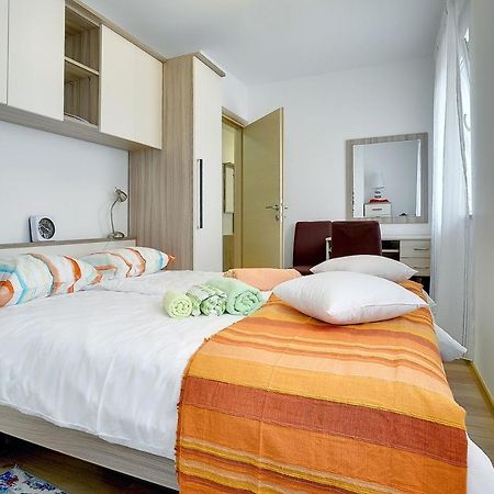 Apartments Elviana プーラ エクステリア 写真