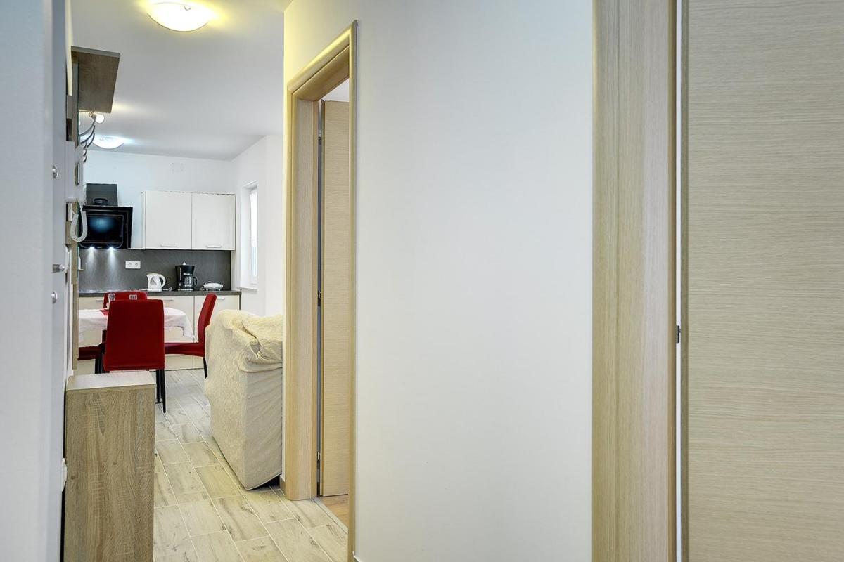 Apartments Elviana プーラ エクステリア 写真