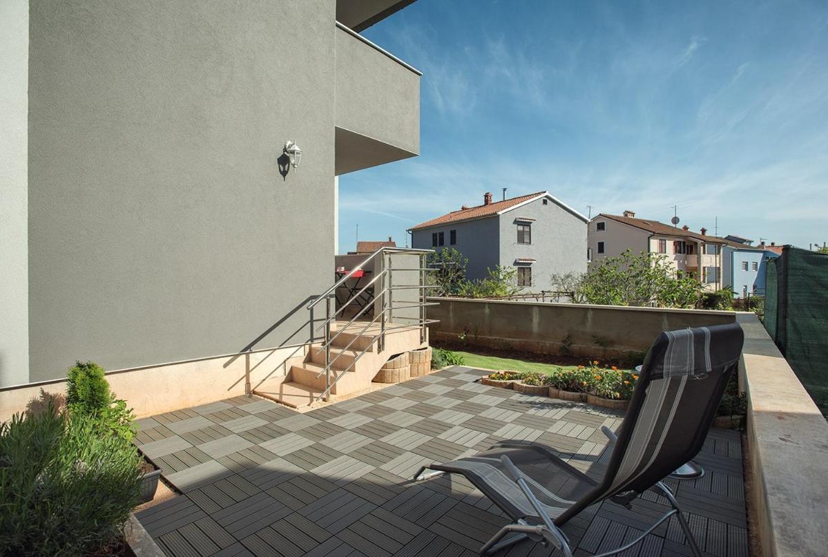 Apartments Elviana プーラ エクステリア 写真