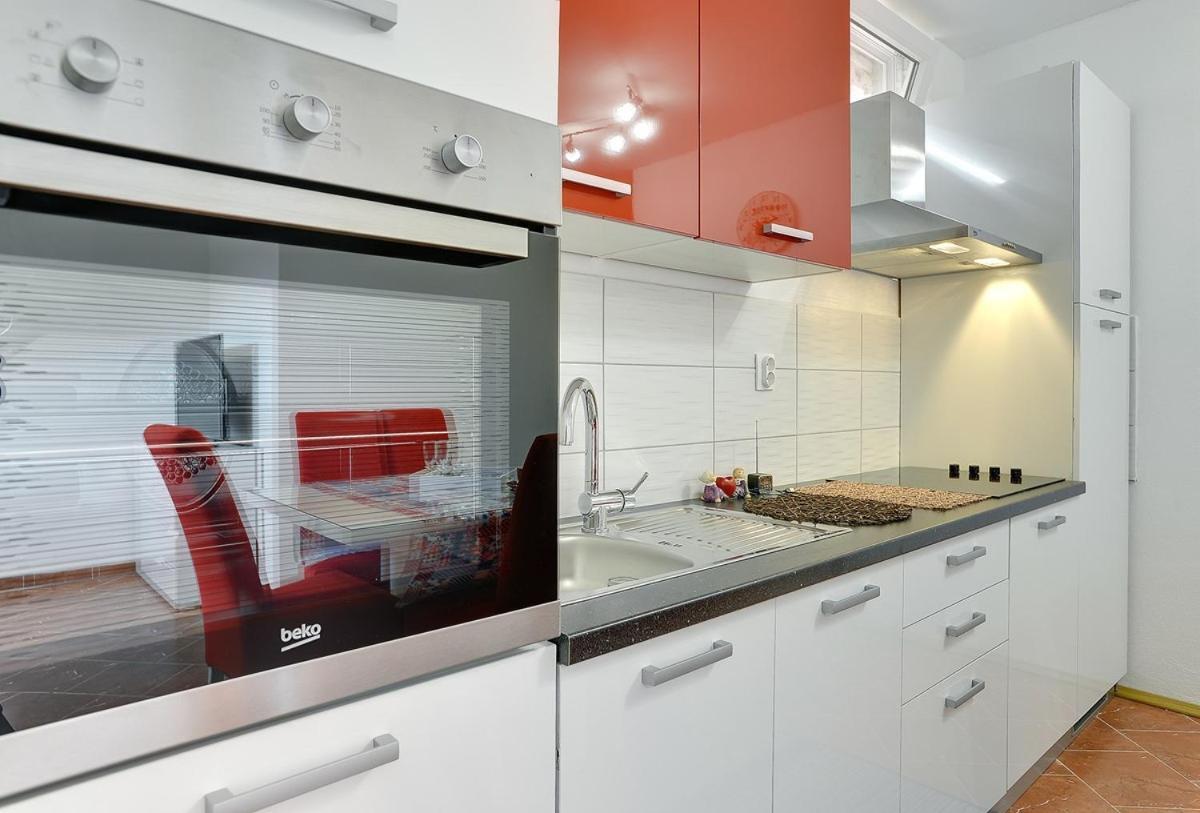 Apartments Elviana プーラ エクステリア 写真
