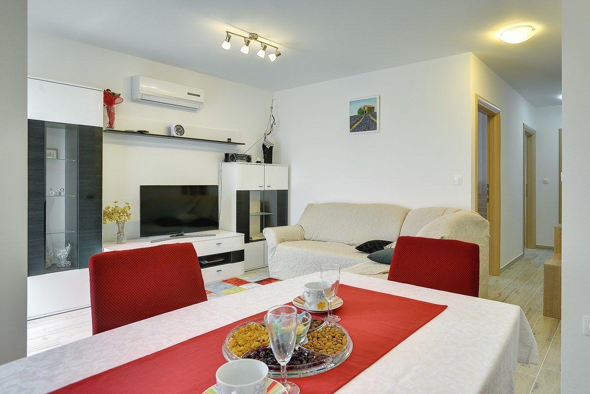 Apartments Elviana プーラ エクステリア 写真